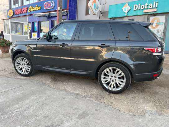 RANGE ROVER SPORT image 2