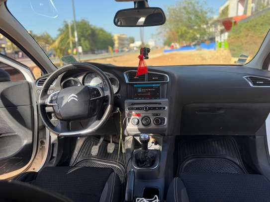 Citroën C4 image 9