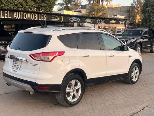 Ford Escape Titanium version 4x4 image 6