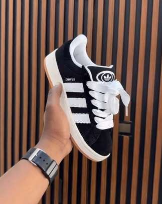 Chaussure sport Adidas image 8
