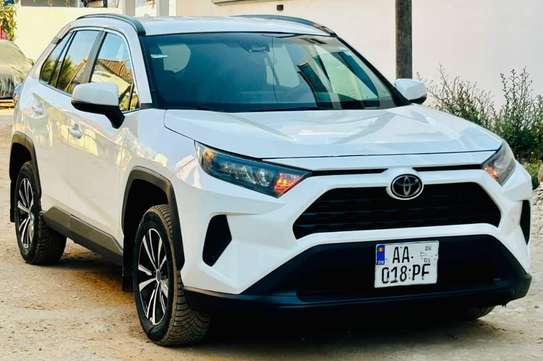 TOYOTA RAV4 2021 image 9