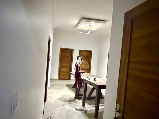APPARTEMENT MERMOZ CITÉ SIPRES image 8