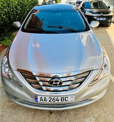 Hyundai Sonata image 1
