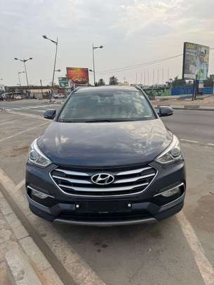 Hyundai santafe 2018 image 1