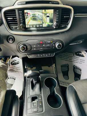 Kia sorento image 7