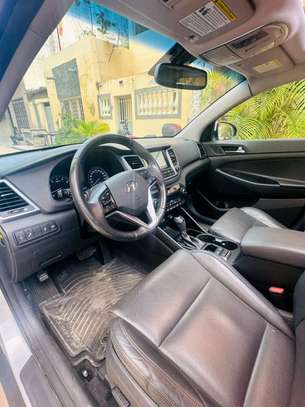 Hyundai tucson 2016 image 6