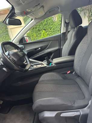 Peugeot 3008  2018 image 5