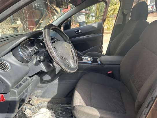 Peugeot 3008 image 6