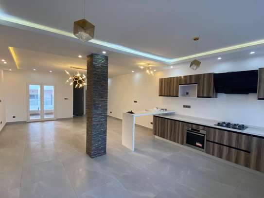 F6 en Triplex corniche Ouakam image 3