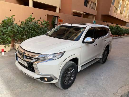 Mitsubishi 2019 montero sport image 2