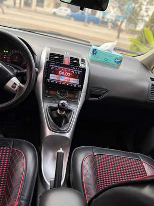 Toyota Auris image 9