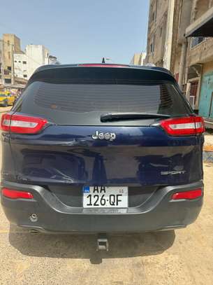LOCATION TRÈS BELLE JEEP CHEROKEE image 7