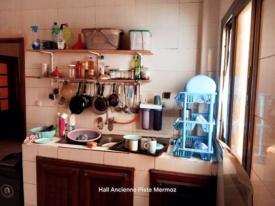 chambre meublée immeuble résidentiel , CITÉ BATRAIN image 9