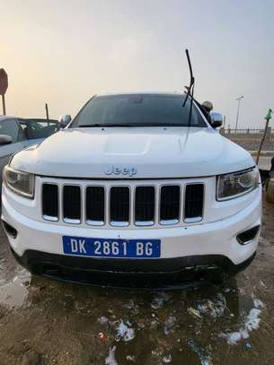 Jeep Grand cherokee 2014 limited full option 4x4 image 9