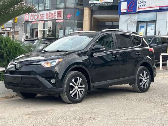 Toyota Rav4 2017 image 4