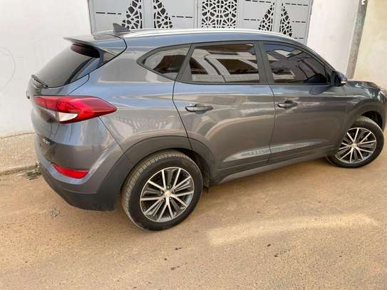 HYUNDAI TUCSON 2016 image 2