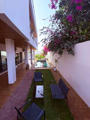 Villa piscine privée – 4 suites – Somone / Saly image 12