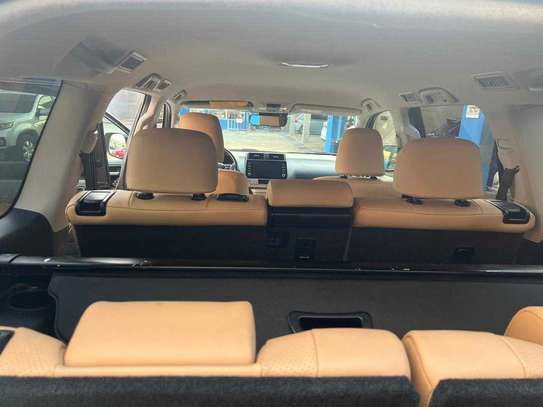 Toyota Prado Land Cruiser 2021 7 places image 9