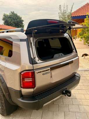 TOYOTA LAND CRUISER PRADO 2025 image 3