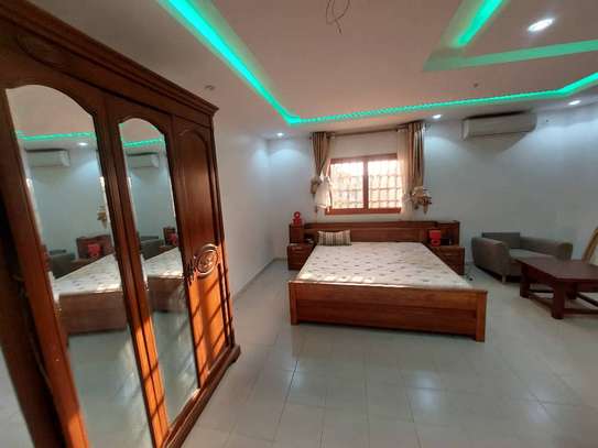 VILLA  À LOUER À NDAYANE image 9