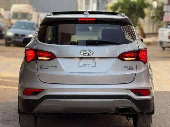 Hyundai santa fe 2017 image 10