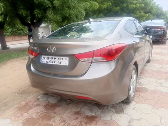 HYUNDAI ELANTRA NOUVEAU MODEL image 2