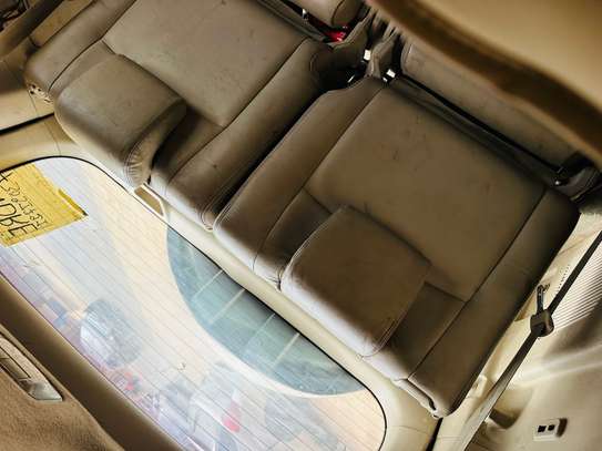 Toyota Prado Land Cruiser 2010 image 7