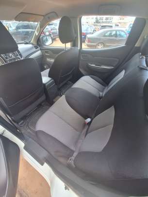 Mitsubishi L200 image 5