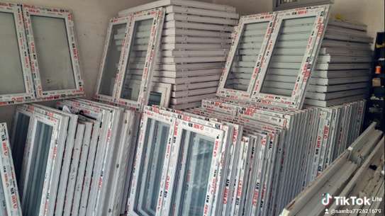 Fenêtres PVC antibruits doubles vitrages tres hermetiques image 1
