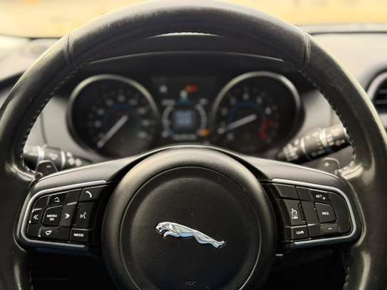 JAGUAR F-PACE  2018 image 1