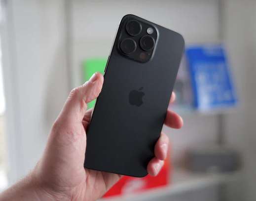 iPhone 15 pro Max - 256 Go image 2