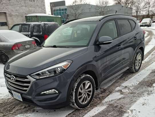 Hyundai Tucson SE 2017 image 3