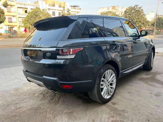 RANGE ROVER SPORT image 4