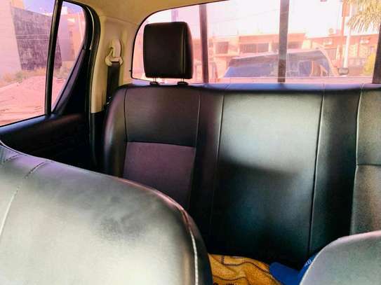 Toyota Hilux image 10
