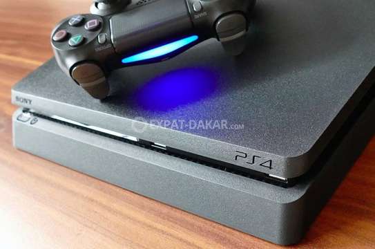 PlayStation 4 slim plus 20 jeux image 2