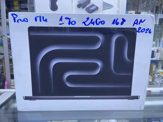 MACBOOK PRO M4 1To RAM 24GO 16 POUCES image 1