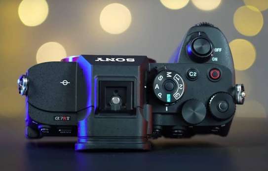 Sony Alpha 7RV image 2