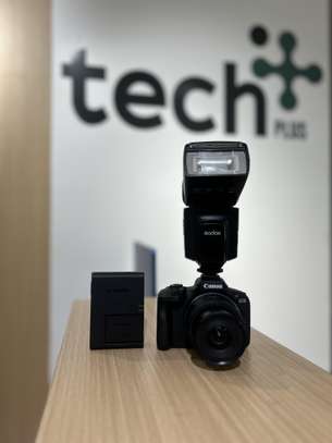 Canon EOS R100 + Objectif 18-45MM image 1