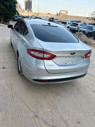 Ford fusion image 8