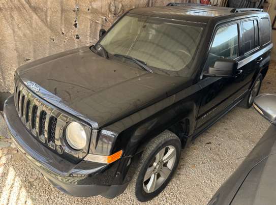 Jeep Patriot Latitude 4x4 image 6