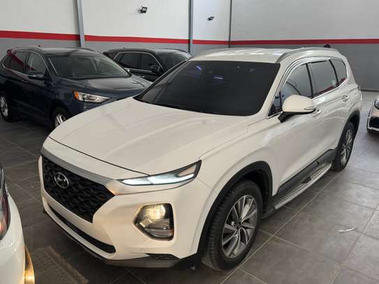 Hyundai Santa Fe Anne 2019 full option image 2