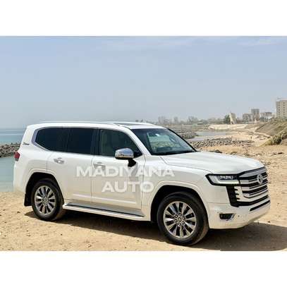 Toyota Land Cruiser 2022 image 4
