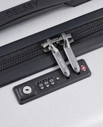 Ensemble de deux valises DELSEY PARIS en coque image 2