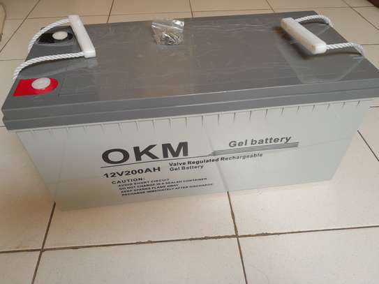 Batterie Solaire OKM( 200 AMPÈRES) image 1