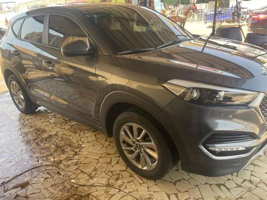 HYUNDAI TUCSON 2018 image 3