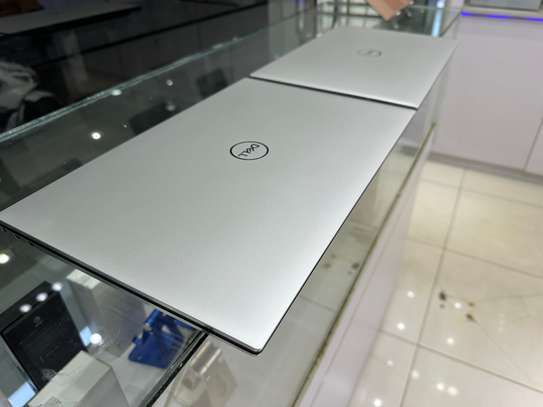 Dell XPS 9700 i7 32Go 1To 17 pouces image 6