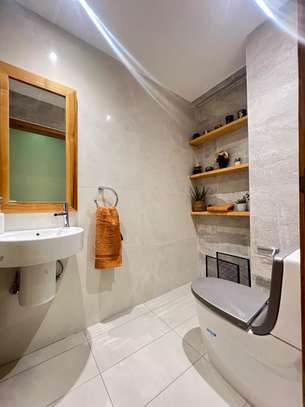 Plateau appartement 2 chambres salon meuble à louer image 9