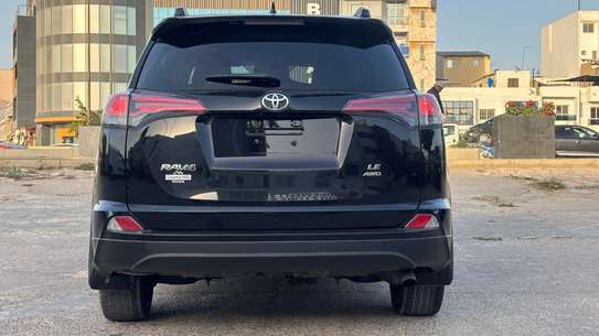 TOYOTA RAV4 (4x4) image 7