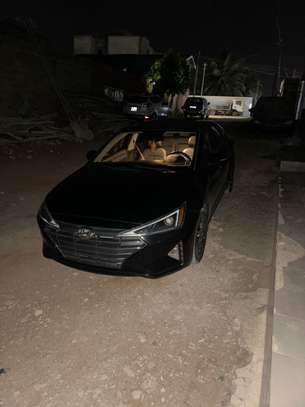 Hyundai Elantra 2019 image 4