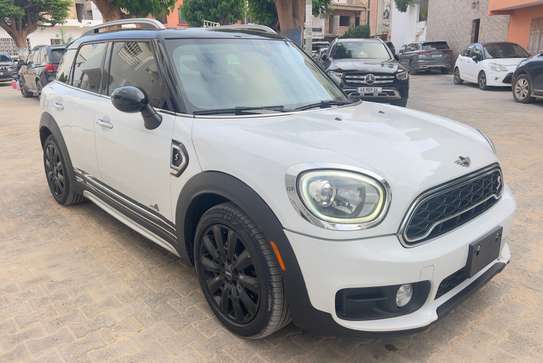Mini Cooper Countrymane ALL4 2018 image 4